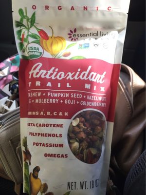 Antioxidant trail mix — pack