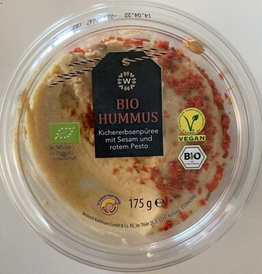 Bio Hummus Kichererbsenpuree mit Sesam und rotem Pesto — pack