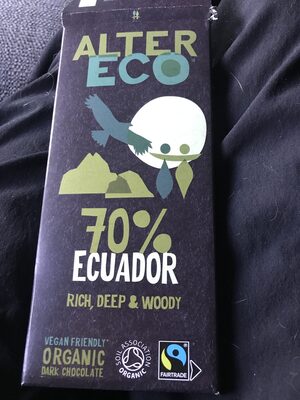 70% Ecuador organic dark chocolate — pack