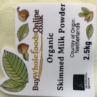 Organic skimmed milk